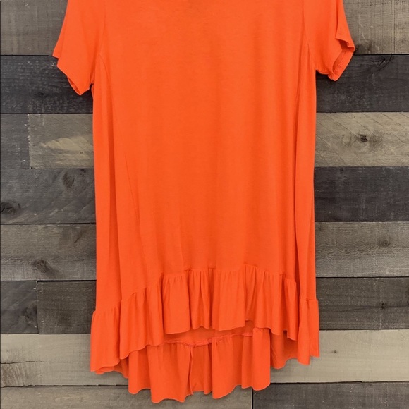 Classic Ruffle Top - Picture 2 of 2